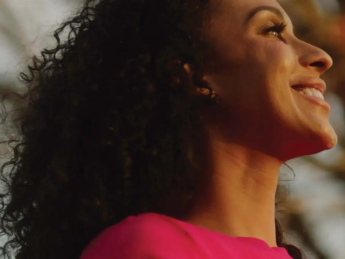 woman smilingd EXOMIND TMS Therapy Satissfied Ckient